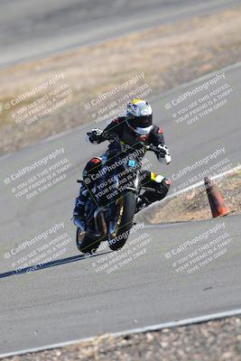 media/Feb-05-2023-Classic Track Day (Sun) [[c35aca4a42]]/Group 3/session 4 turn 4/